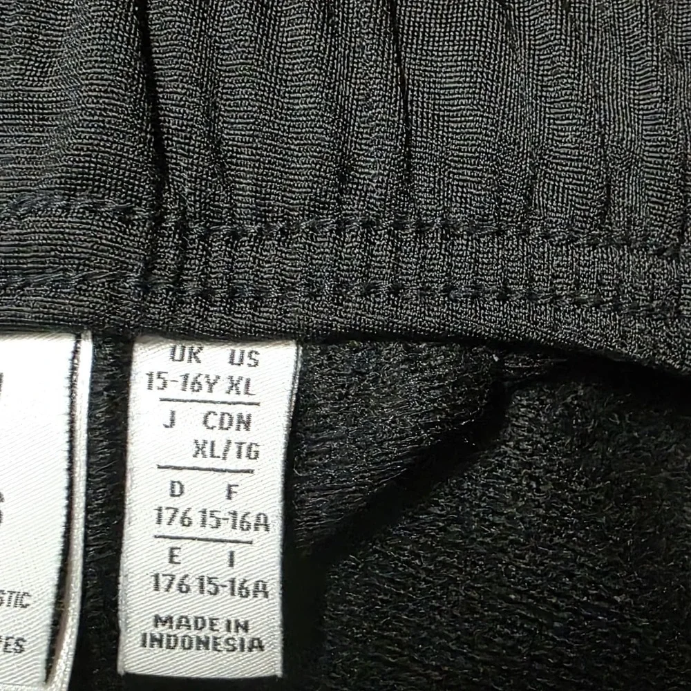 Vintage adidas Track Pants Youth XL 15-16 Black 3-Stripes